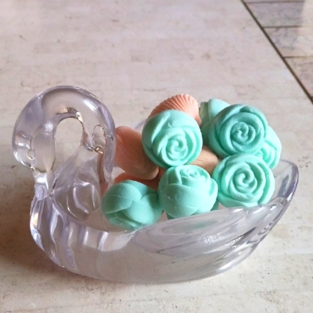 Vintage- Lucite Clear Swan Soap Dish With  Small Soaps, 5 1/2" Long,4" High